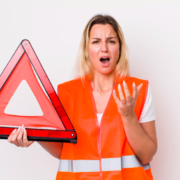 Une jeune salariée ayant du mal à différencier danger et risque