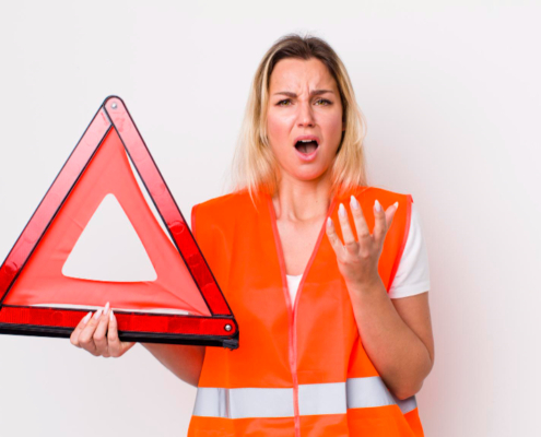 Differencier Risque Danger Pour Mieux Se Proteger Une jeune salariée ayant du mal à différencier danger et risque